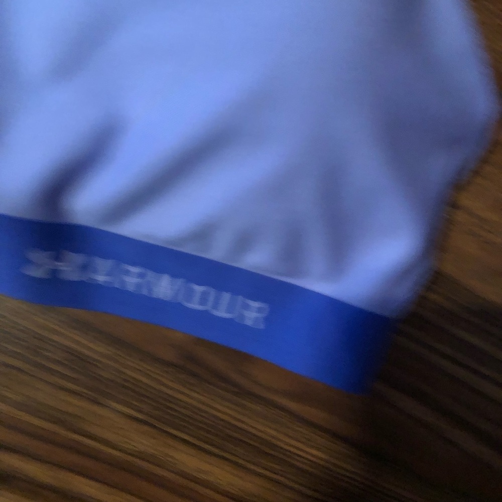 Under Armour Bra - Picture 3 of 5